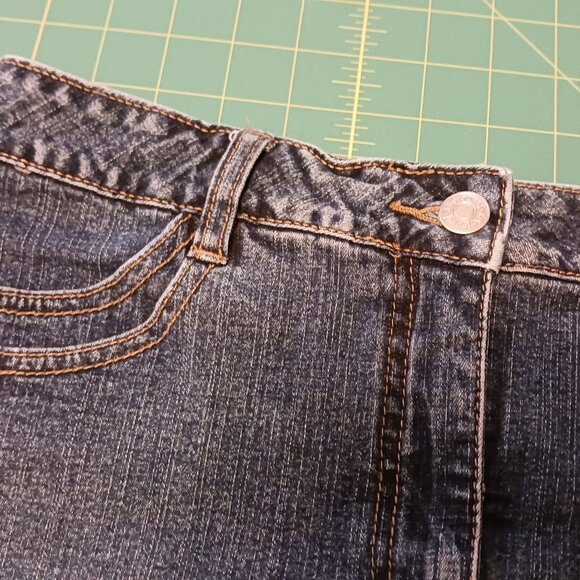 Jeanology Denim Skirt - Picture 2 of 6